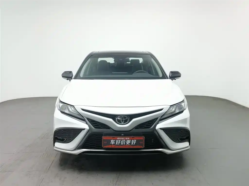 Toyota Camry 2023