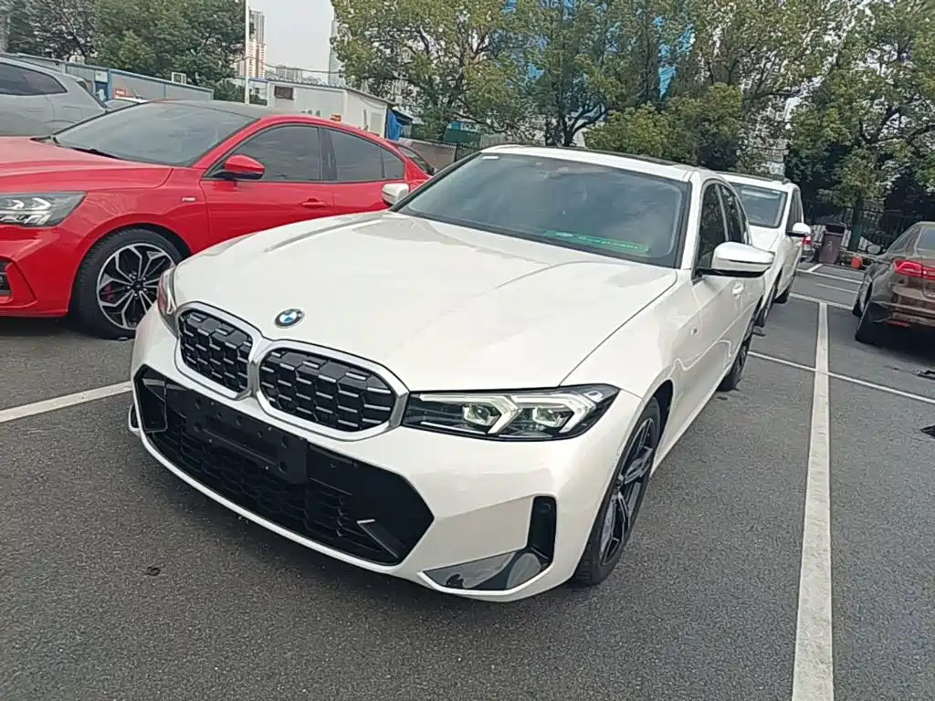 BMW 3 серии 2023