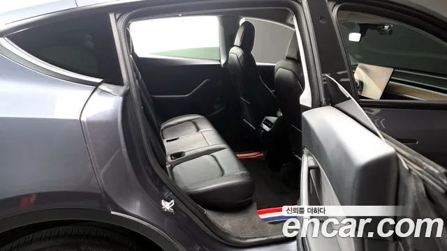 Tesla Model Y 2021