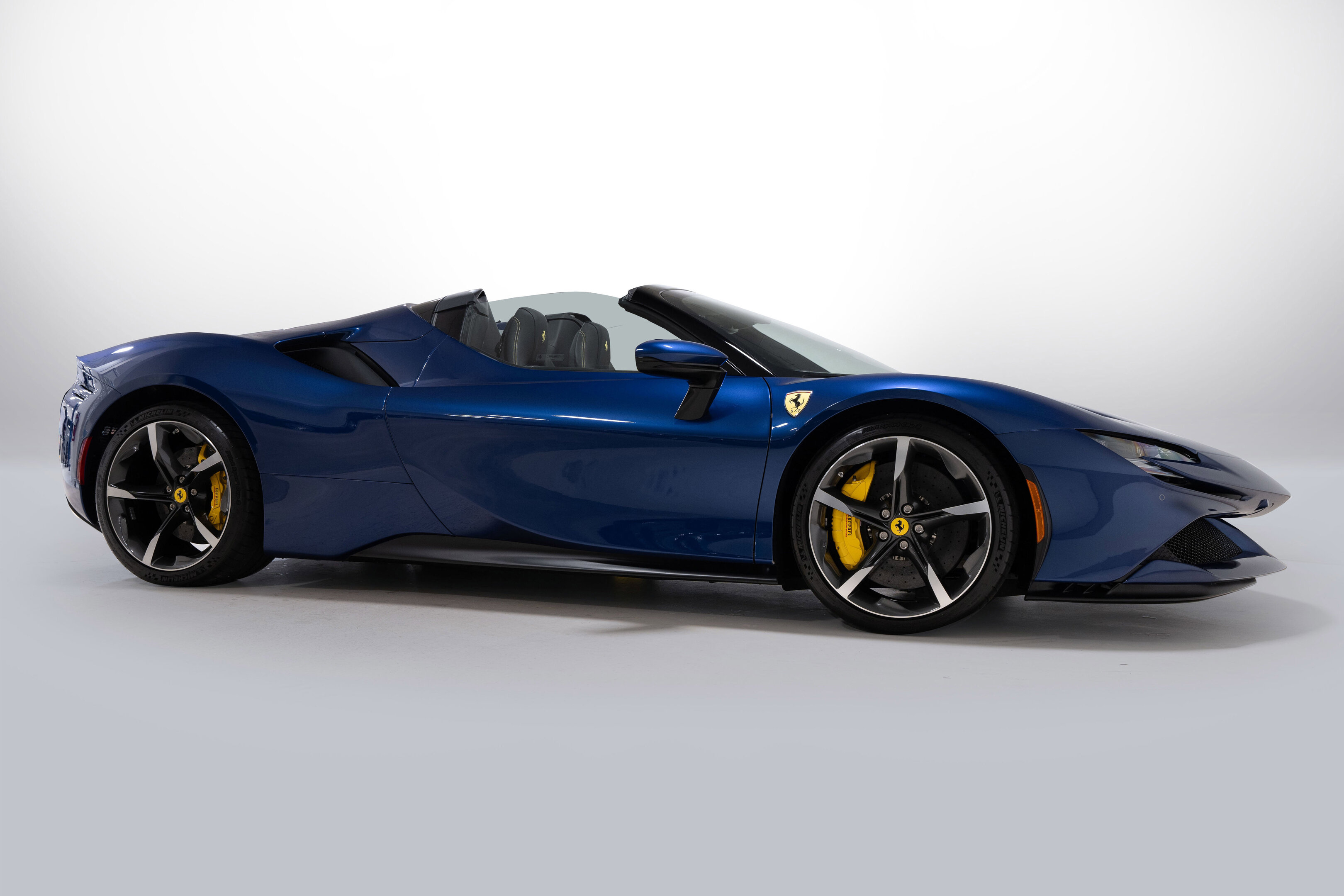 Ferrari SF90 2024