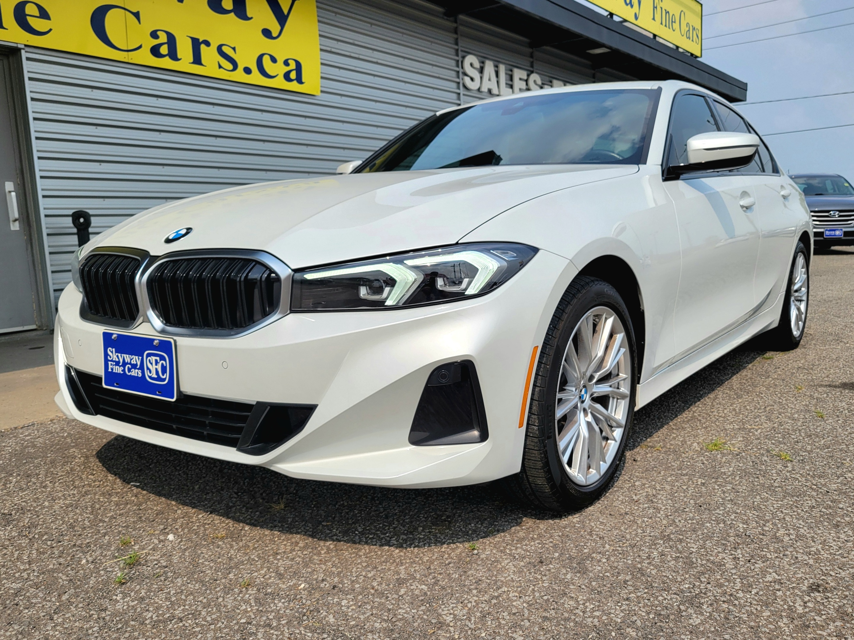 BMW 3 серии 2023