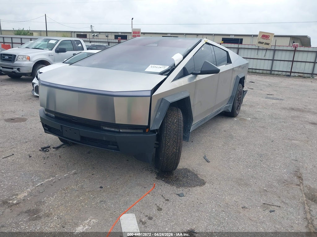 Tesla Cybertruck 2025