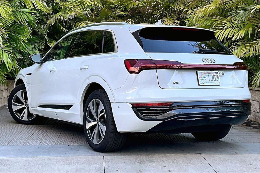 Audi Q8 e-tron 2024