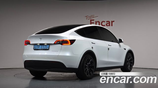Tesla Model Y 2021