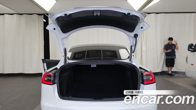 Tesla Model 3 2021