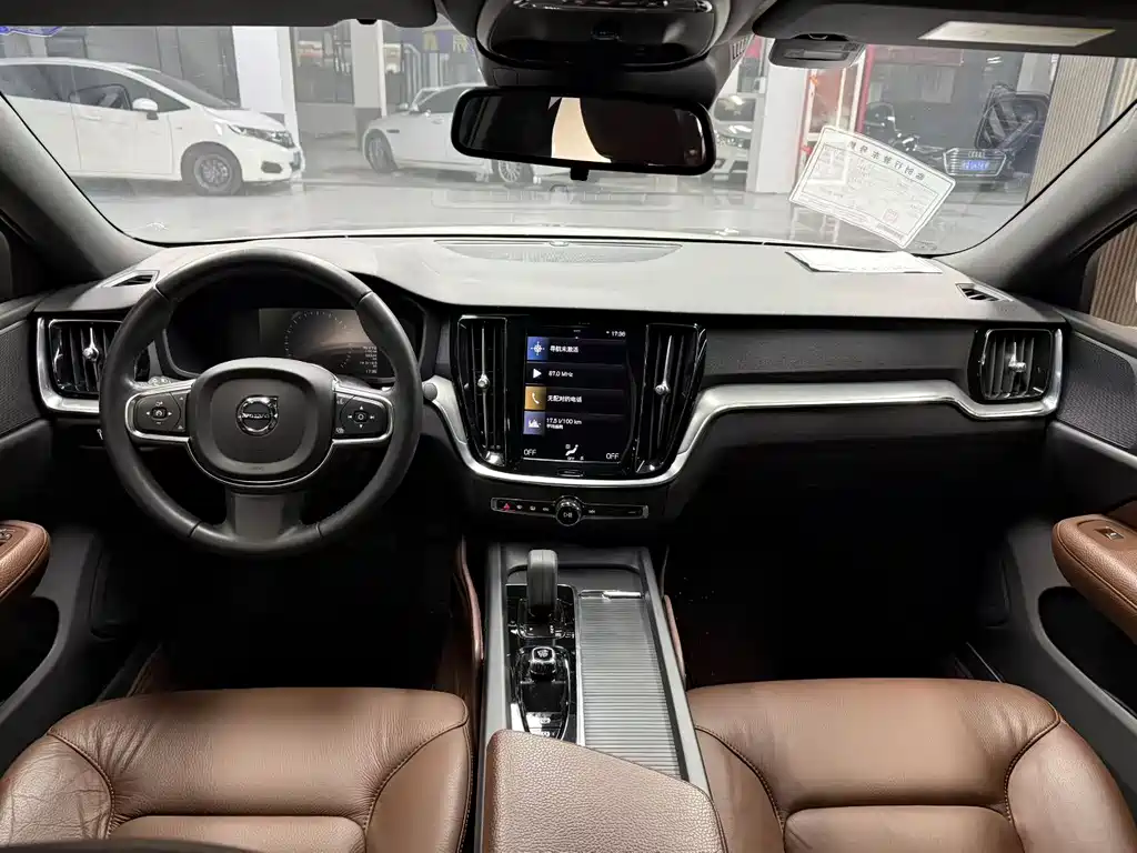 Volvo S60 2022