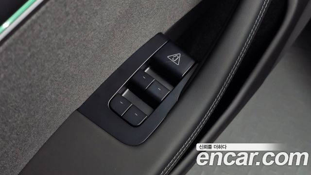 Tesla Model 3 2025