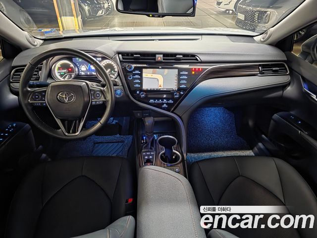 Toyota Camry 2020