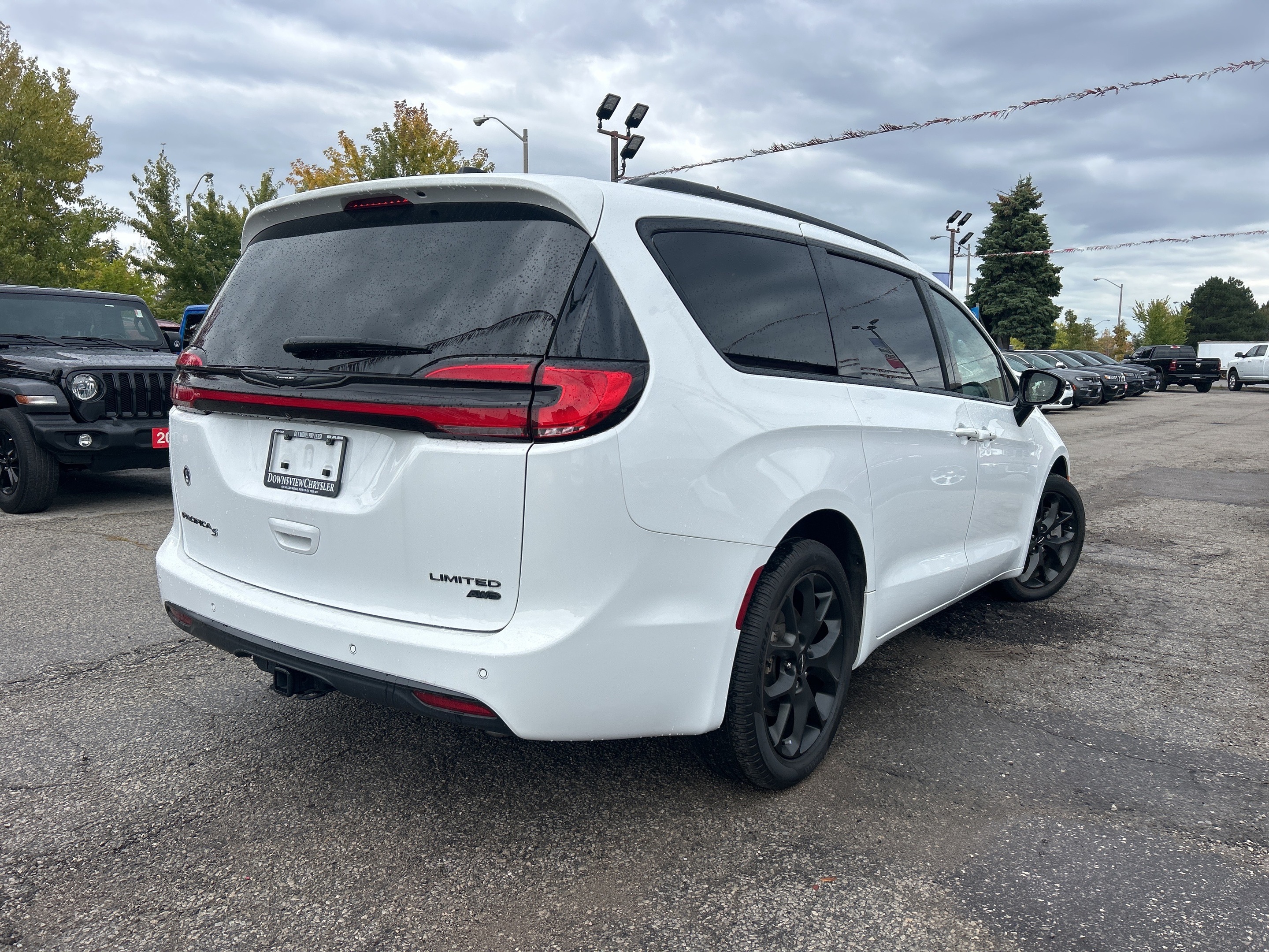 Chrysler Pacifica 2024