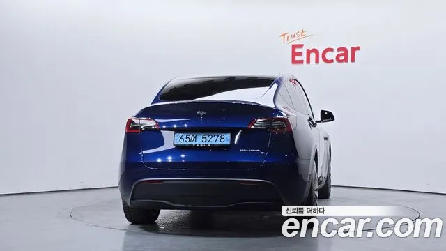 Tesla Model Y 2021