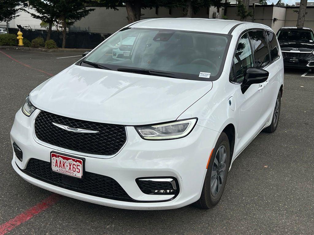 Chrysler Pacifica 2024
