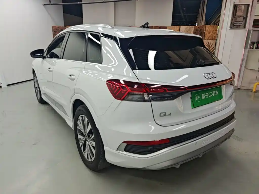 Audi Q4 e-tron 2025