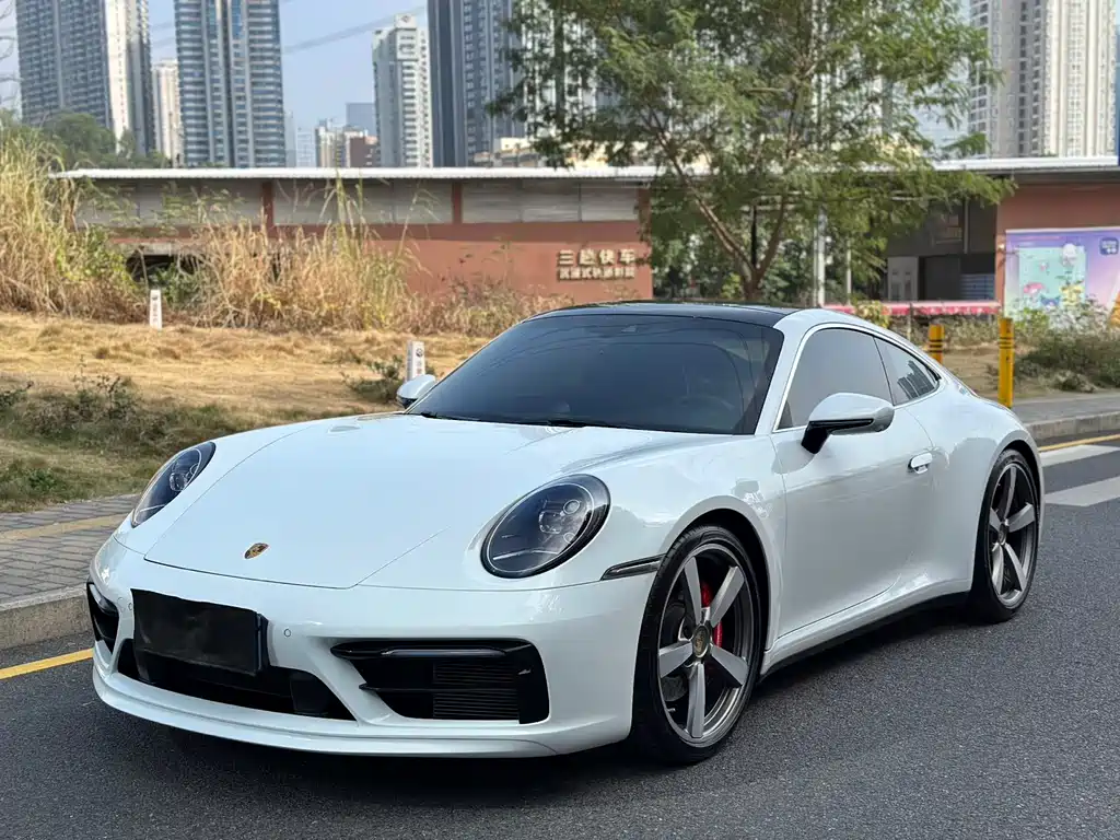Porsche 911 2023