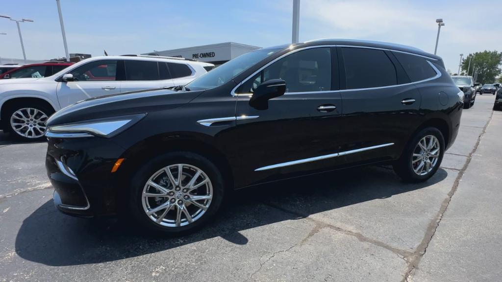 Buick Enclave 2023
