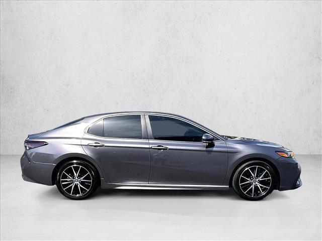Toyota Camry 2024