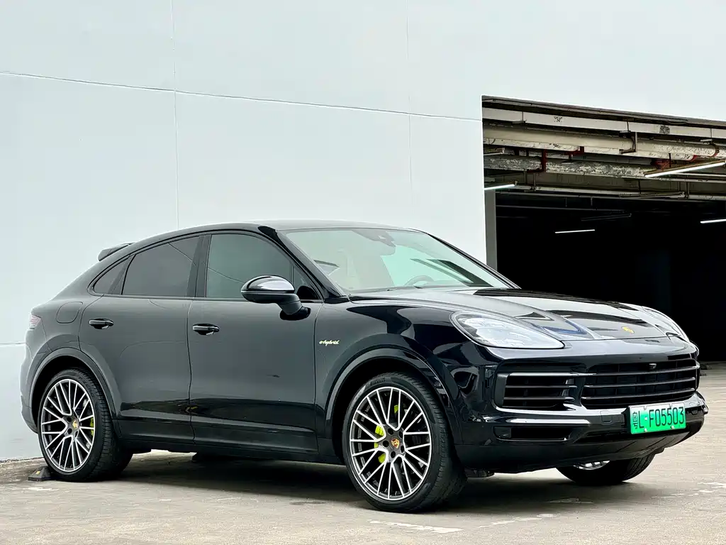 Porsche Cayenne 2021
