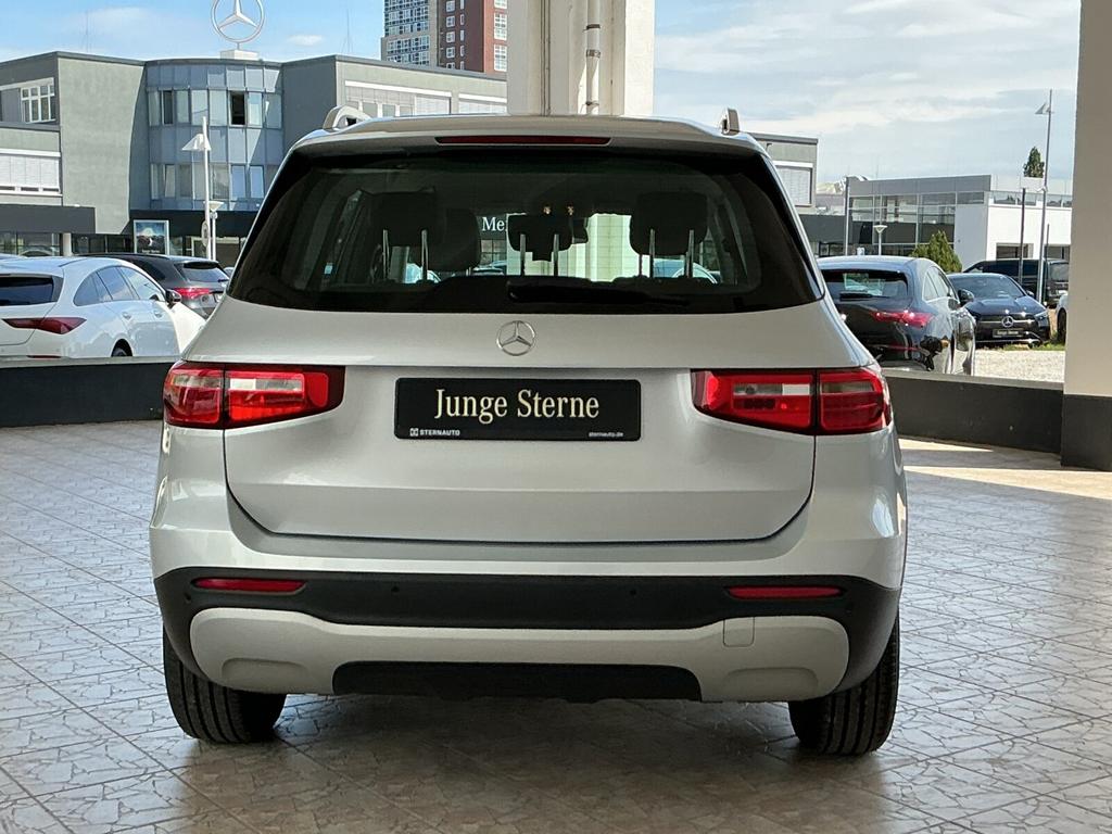 Mercedes-Benz GLB 200 2021