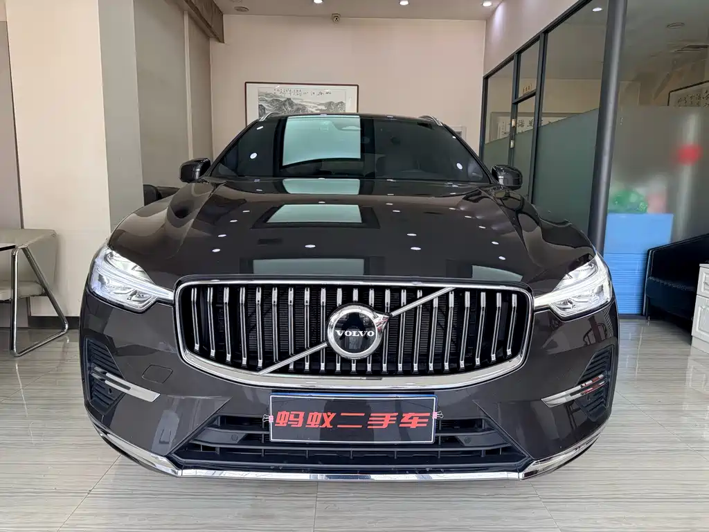 Volvo XC60 2022