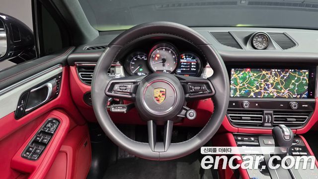 Porsche Macan 2022