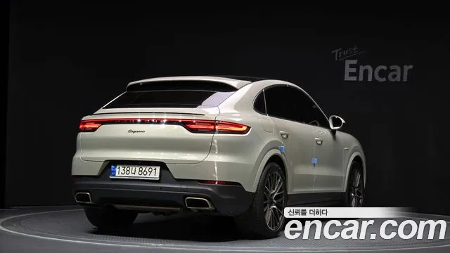 Porsche Cayenne 2022