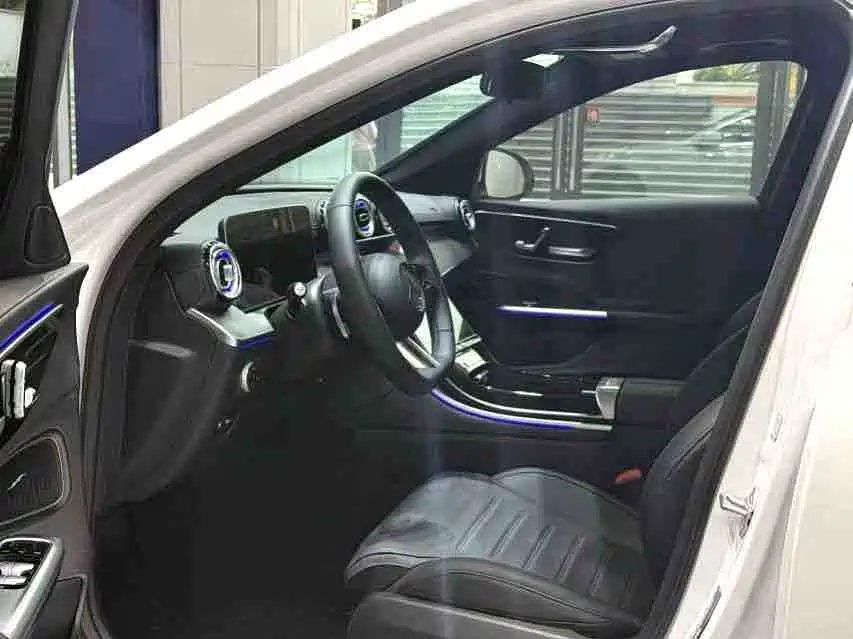 Mercedes-Benz C-Класс 2024