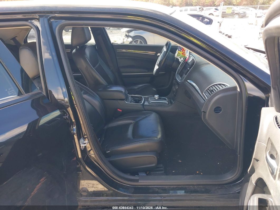 Chrysler 300 2020