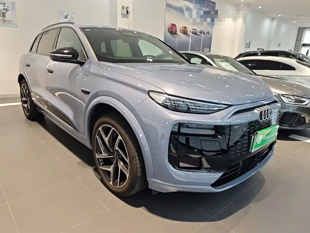 Audi e-tron 2025