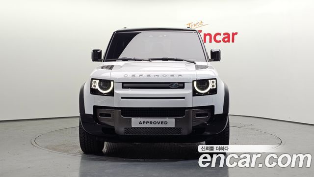 Land Rover Defender 2024