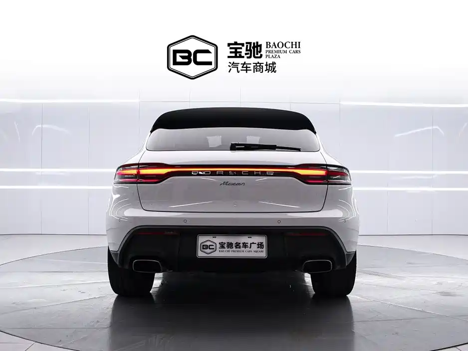 Porsche Macan 2025