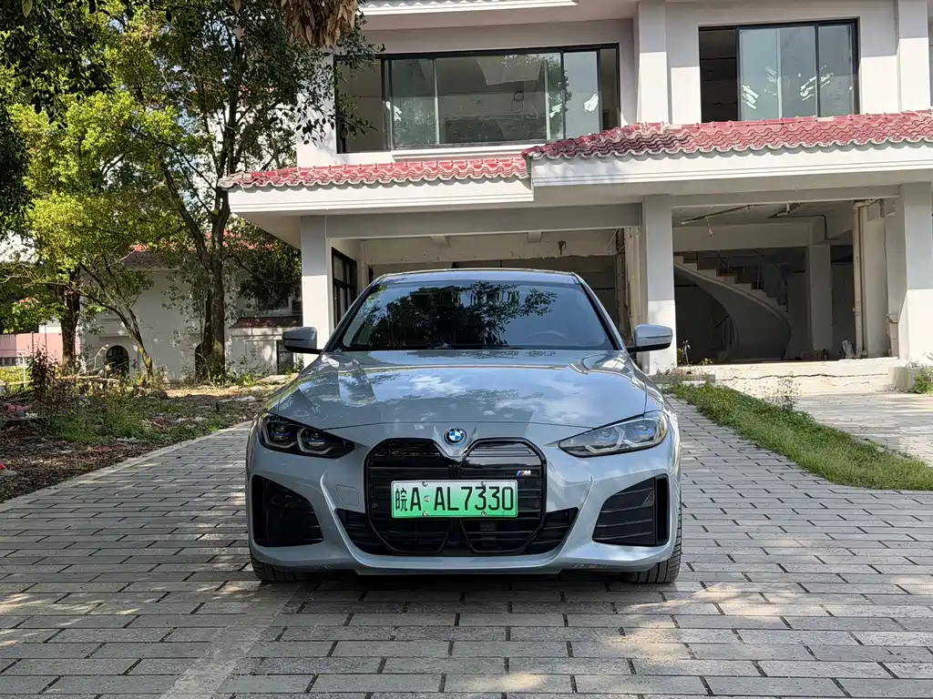 BMW i4 2024