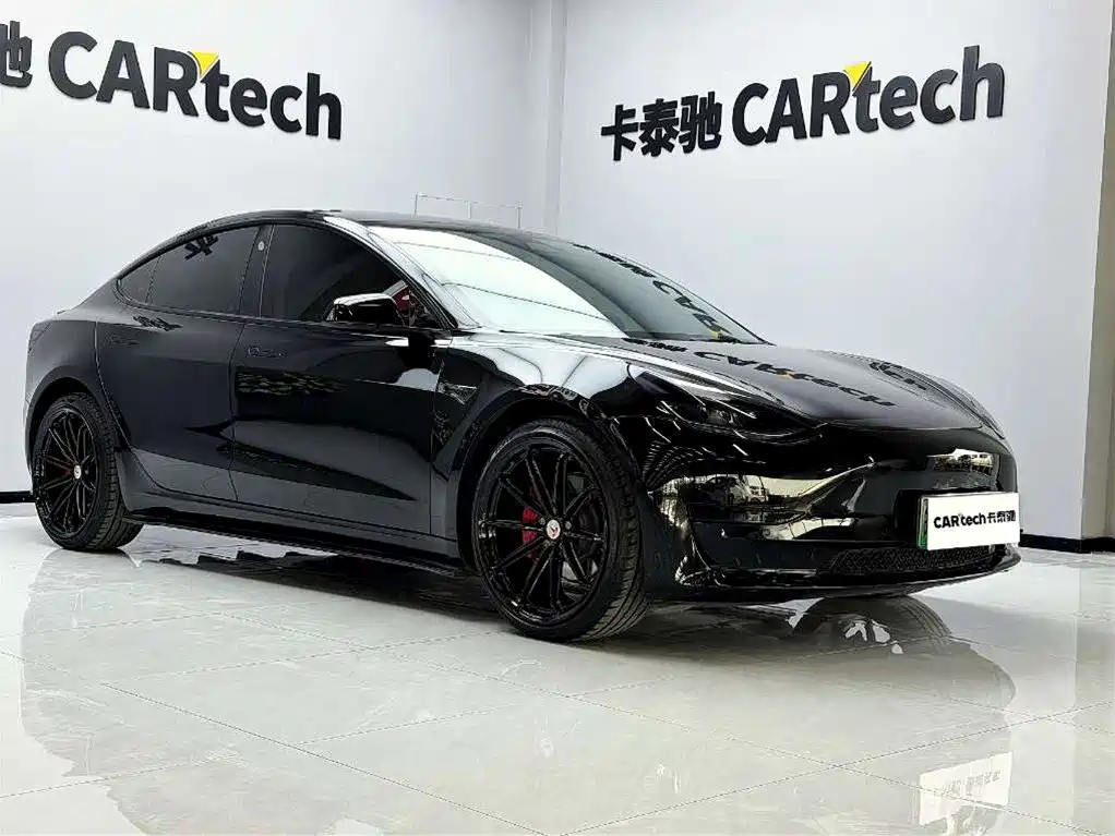 Tesla Model 3 2022