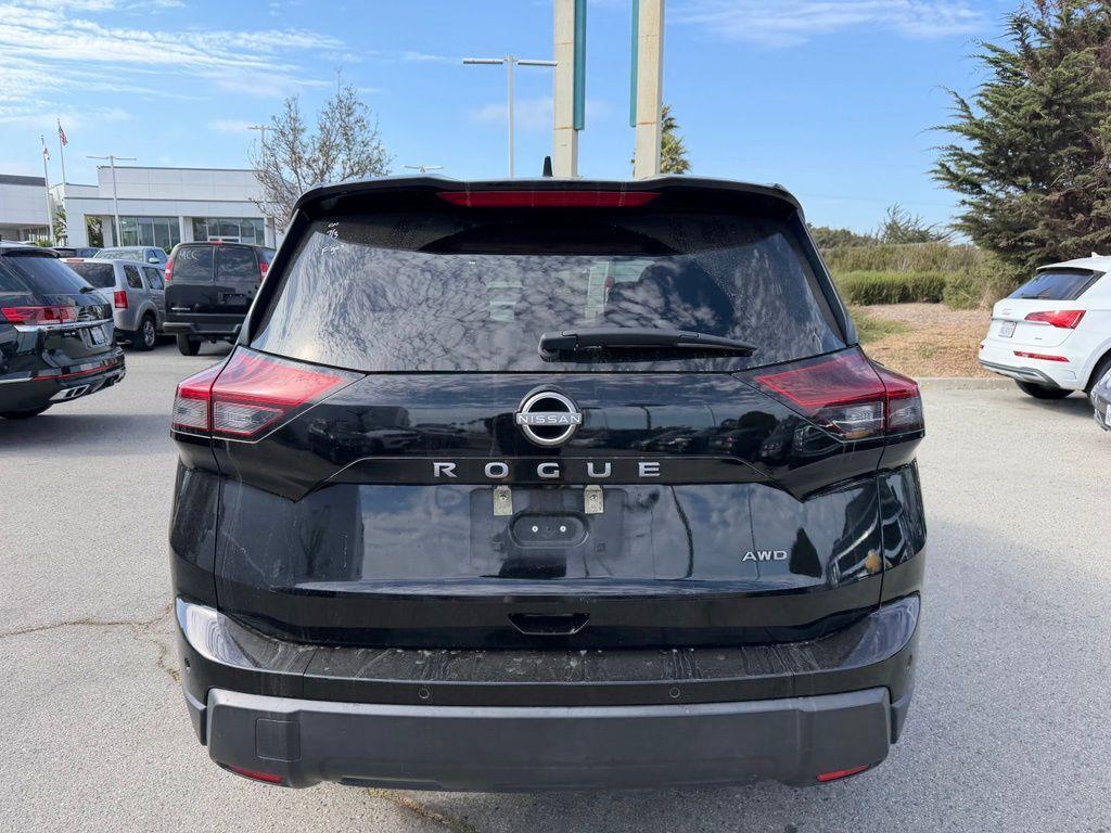 Nissan Rogue 2024