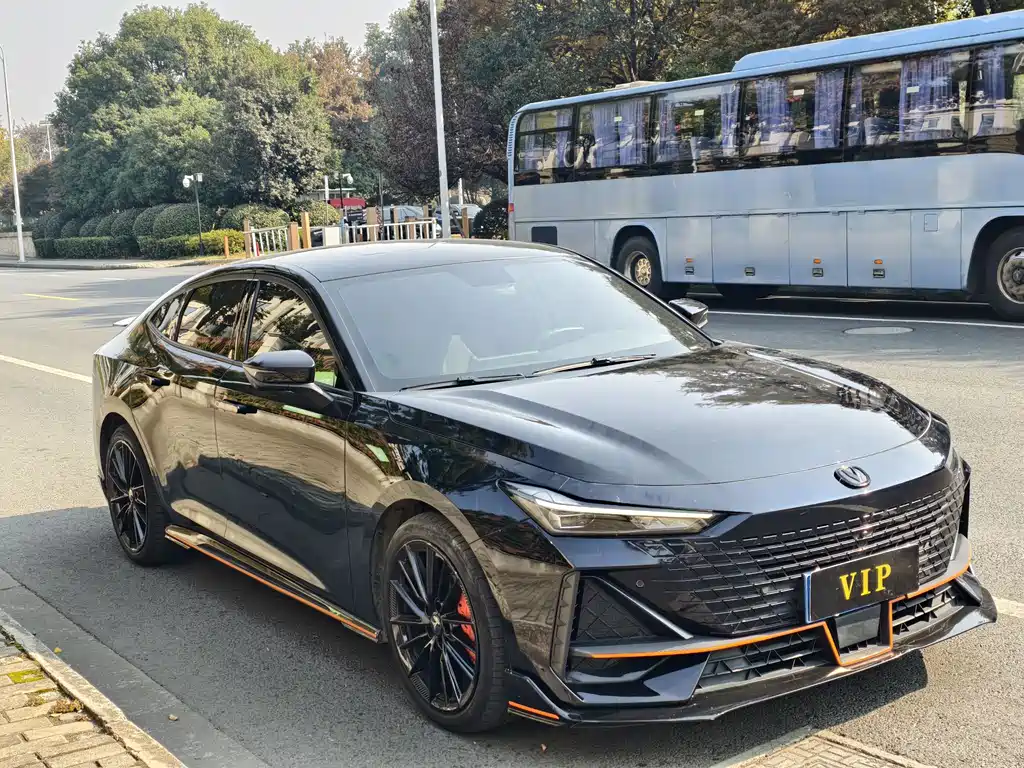 Changan UNI-V 2023