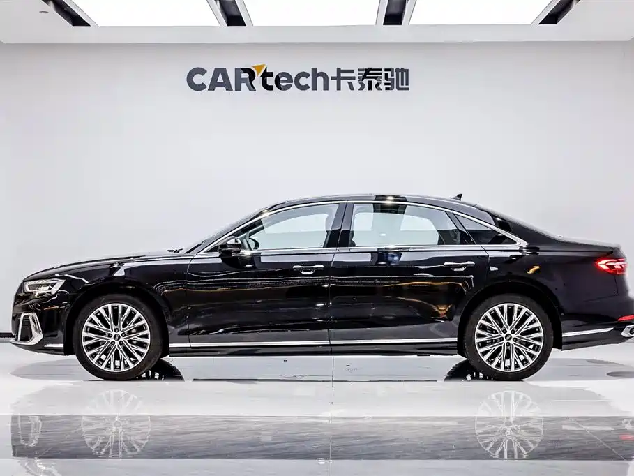 Audi A8 2024