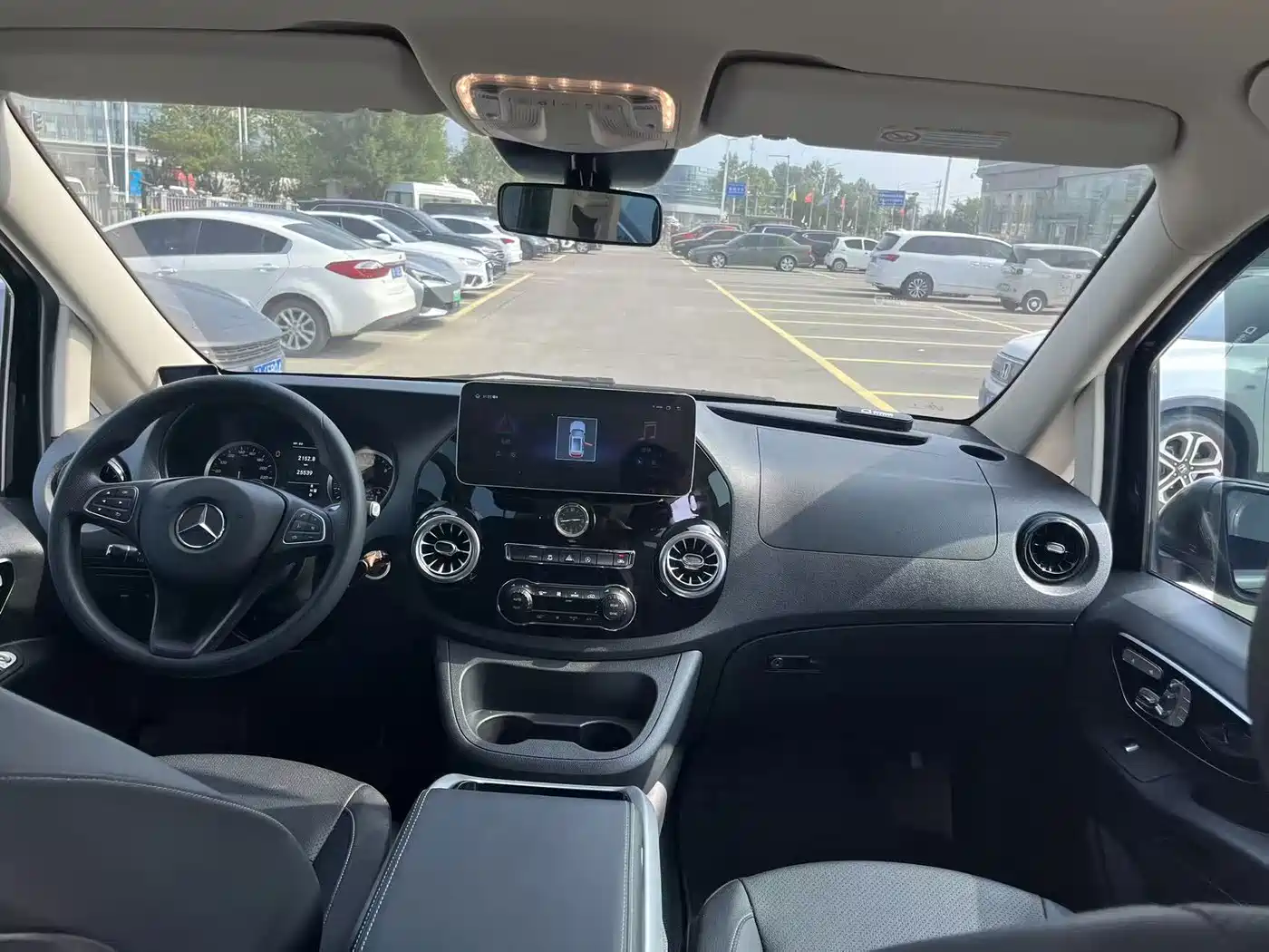 Mercedes-Benz Vito 2023