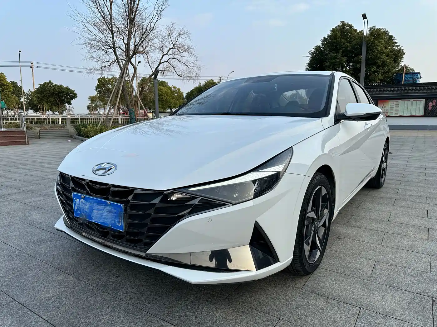 Hyundai Elantra 2023