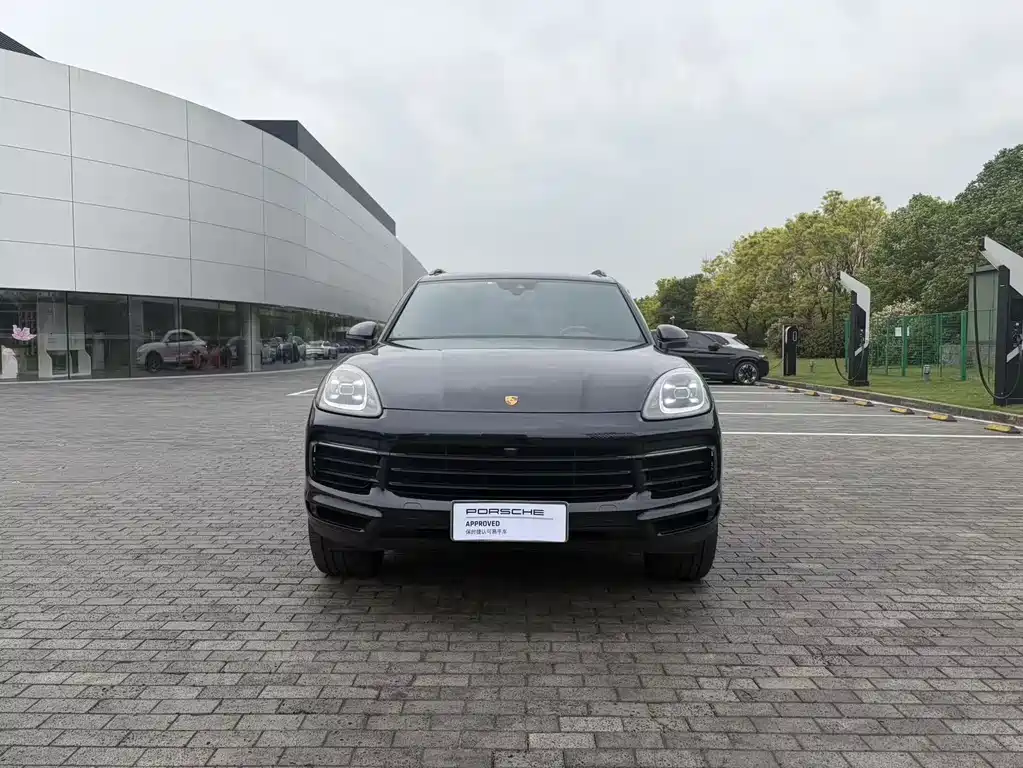 Porsche Cayenne 2022