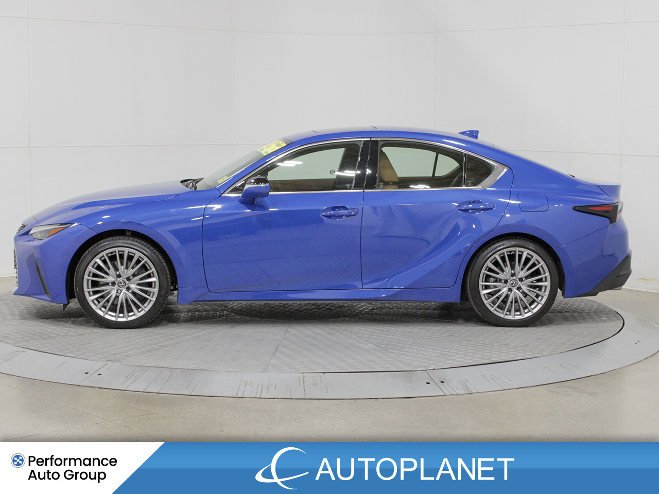 Lexus IS 300 2023