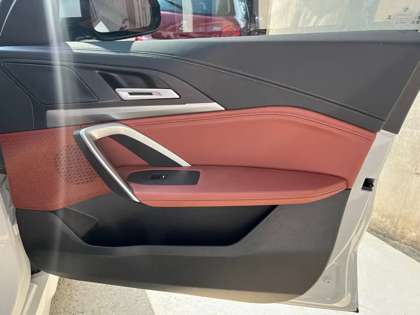BMW iX1 2025