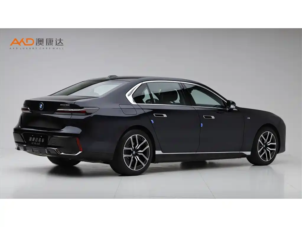 BMW i7 2023