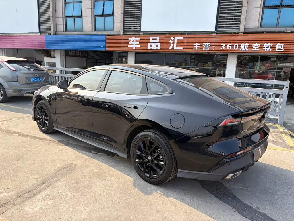 Changan UNI-V 2025