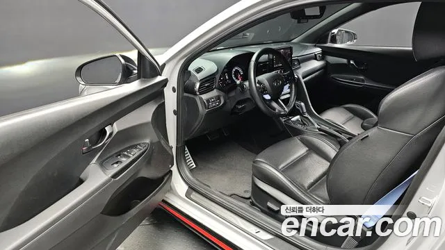Hyundai Veloster 2020