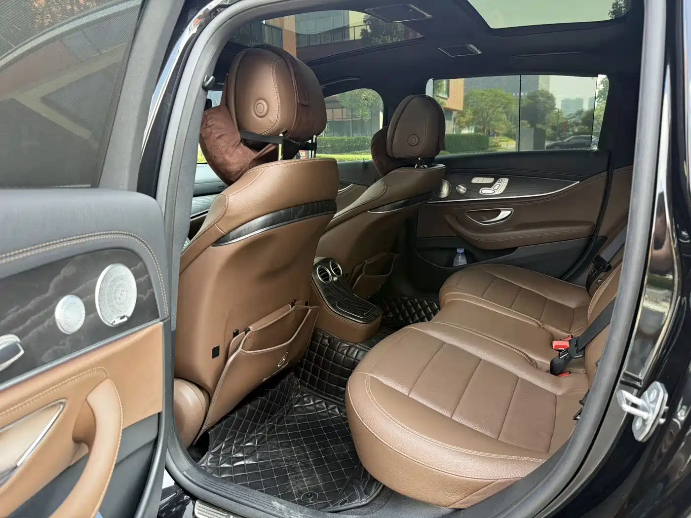 Mercedes-Benz E-Класс 2021
