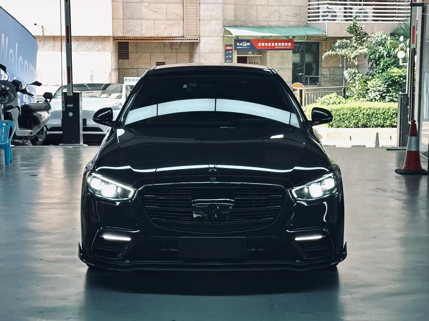 Mercedes-Benz S-Класс 2023