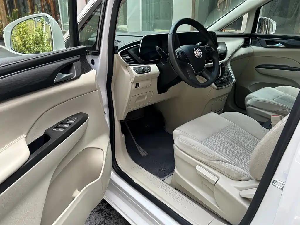 Buick GL8 2023