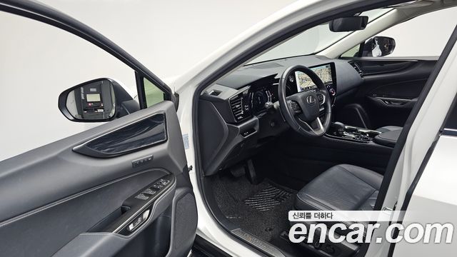 Lexus NX 2022