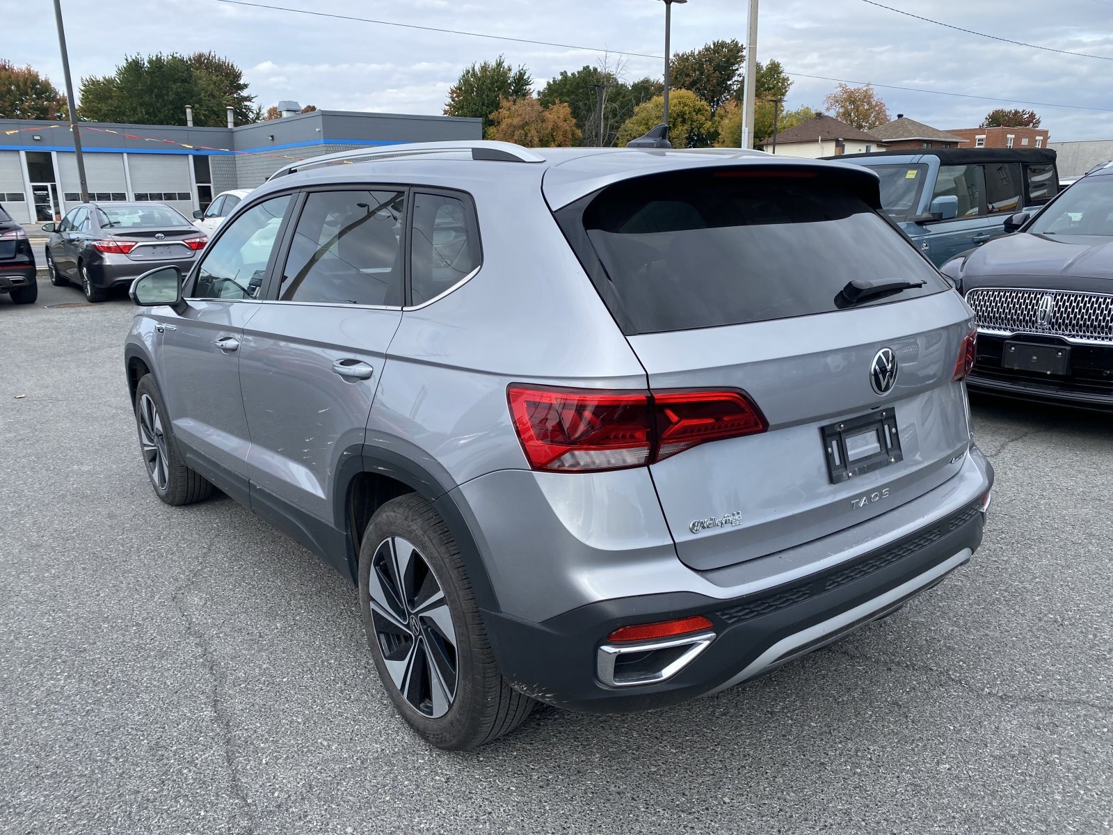 Volkswagen Taos 2024