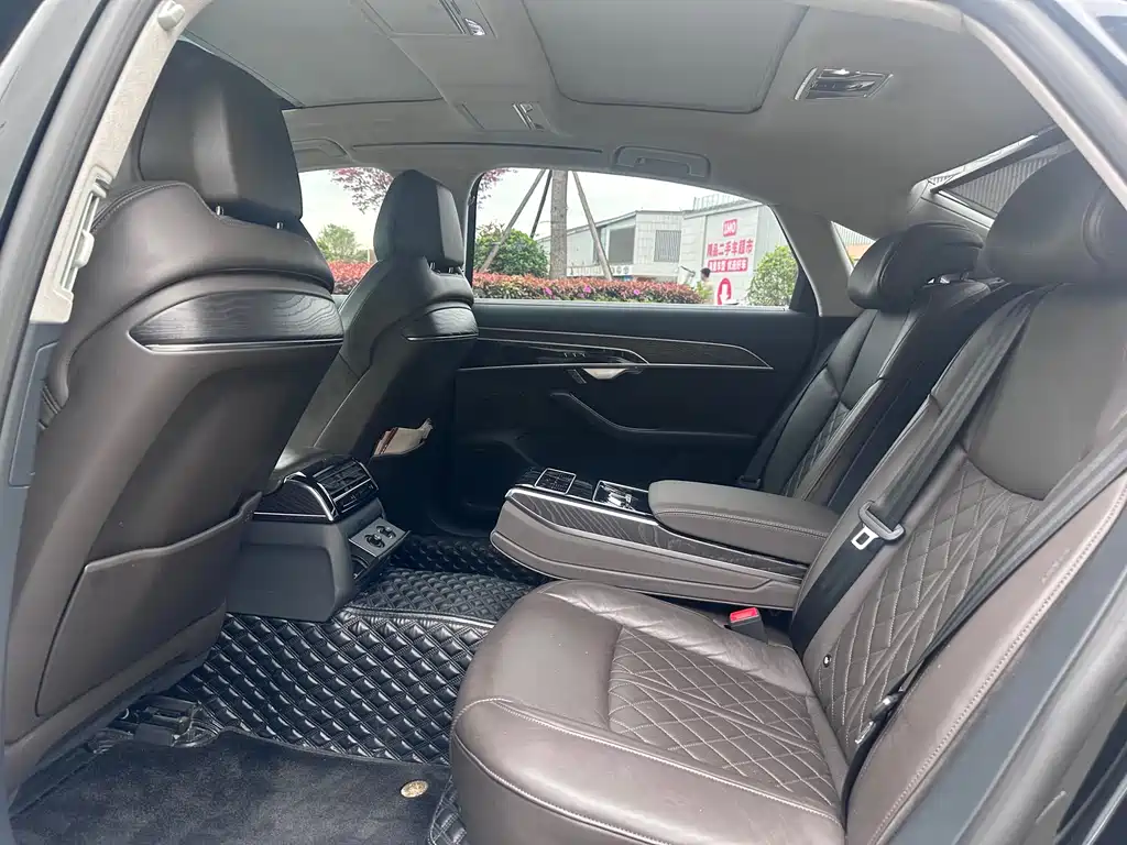 Audi A8 2021