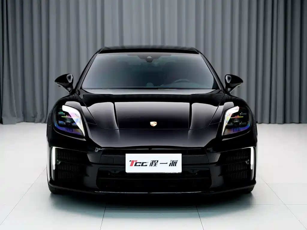 Porsche Panamera 2025