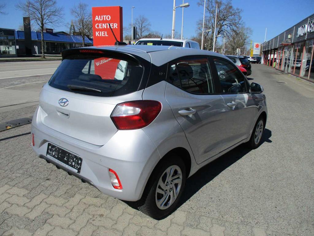 Hyundai i10 2021